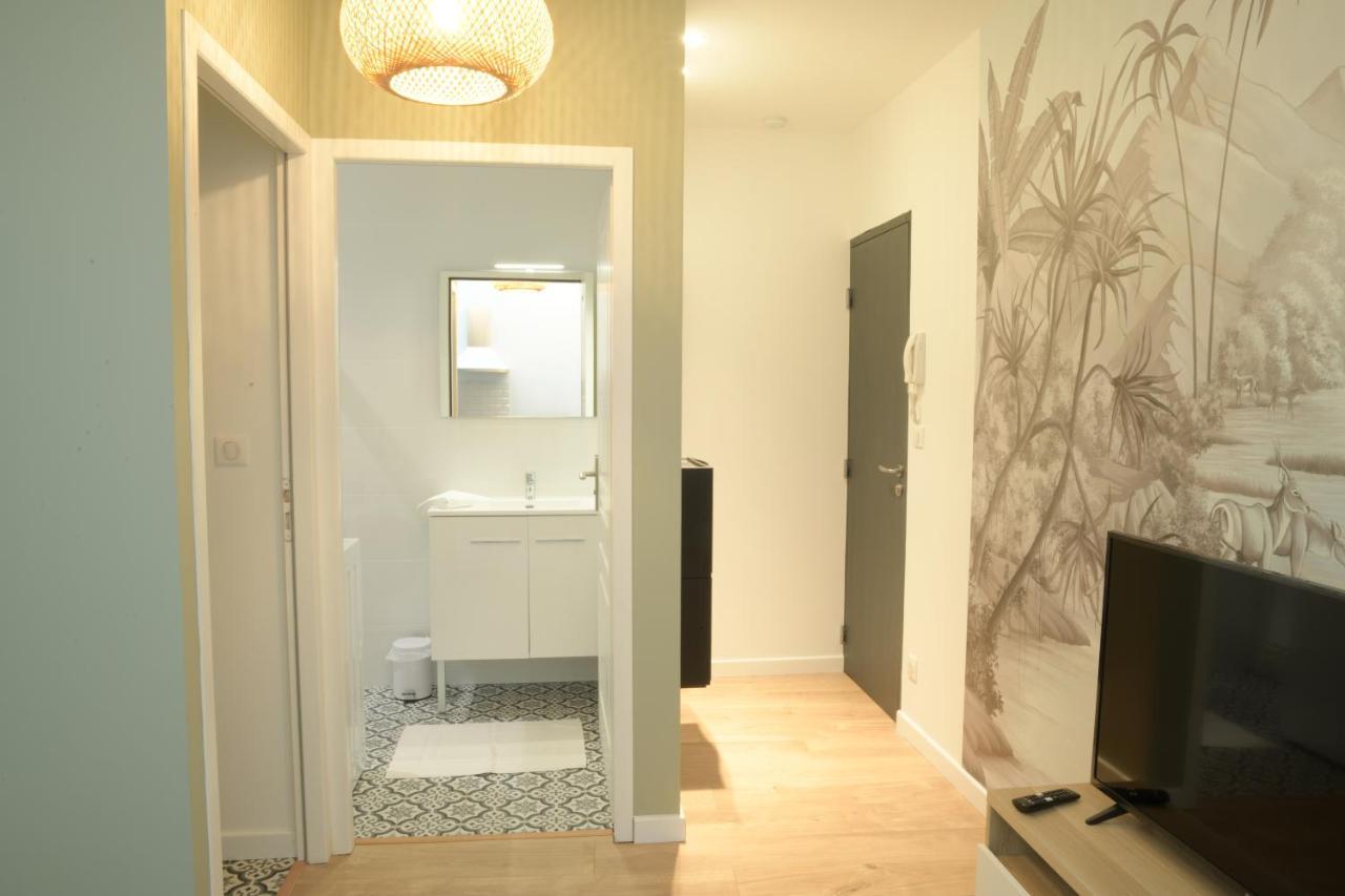 T2 Avec Verriere Situe En Hyper Centre Avec Wifi, Linge, Draps, Savons Et Serviettes Fournis Cognac Exterior photo